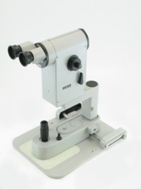 Manuelles Refraktometer Carl Zeiss Modell 140 auf 30SL/M Einhandbasis, wie NEU!, Artikelnummer: 000159