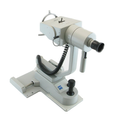 Ophthalmometer Zeiss CL 110 auf orig. 1-Handbasis, gebraucht, guter Zustand, Artikelnummer: 22062012